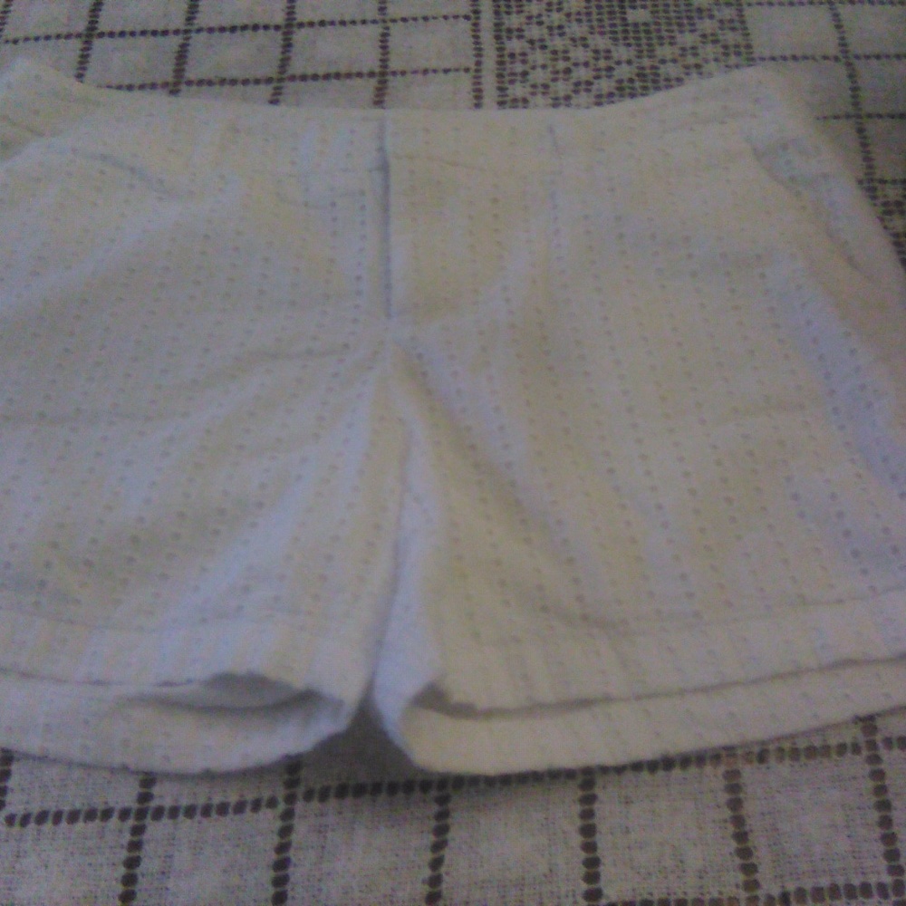 MERANO Eyelet Shorts